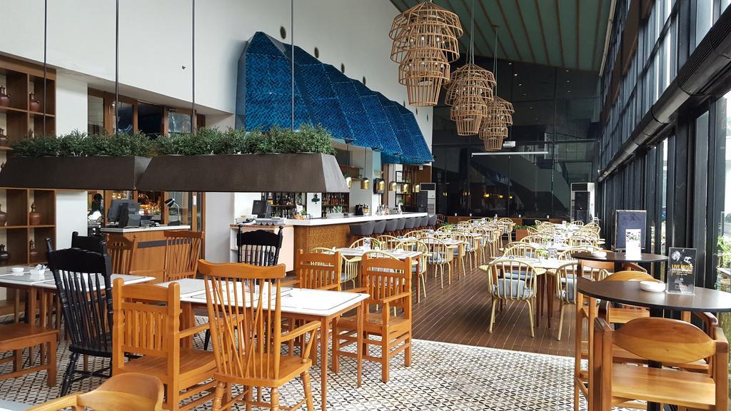 Artotel Gelora Senayan Джакарта Екстер'єр фото