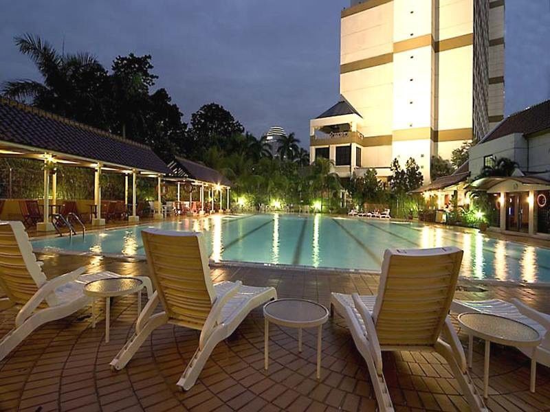Artotel Gelora Senayan Джакарта Екстер'єр фото
